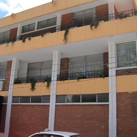 Hotel Cantabria Guatemala City Exteriör bild